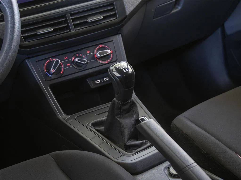 VOLKSWAGEN POLO 1.0 MPI TRACK MANUAL, foto 9