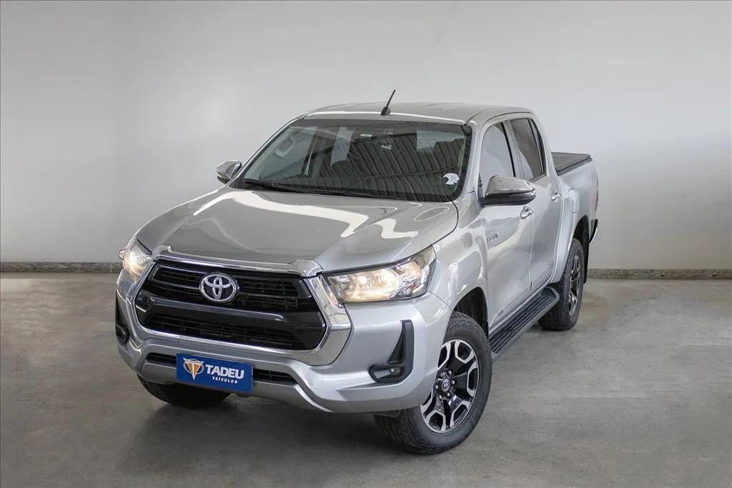 TOYOTA HILUX 2.8 D-4D TURBO DIESEL CD SRV 4X4 AUTOMÁTICO